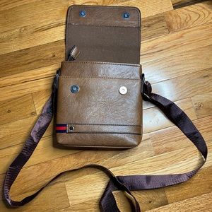 Crossbody purse
